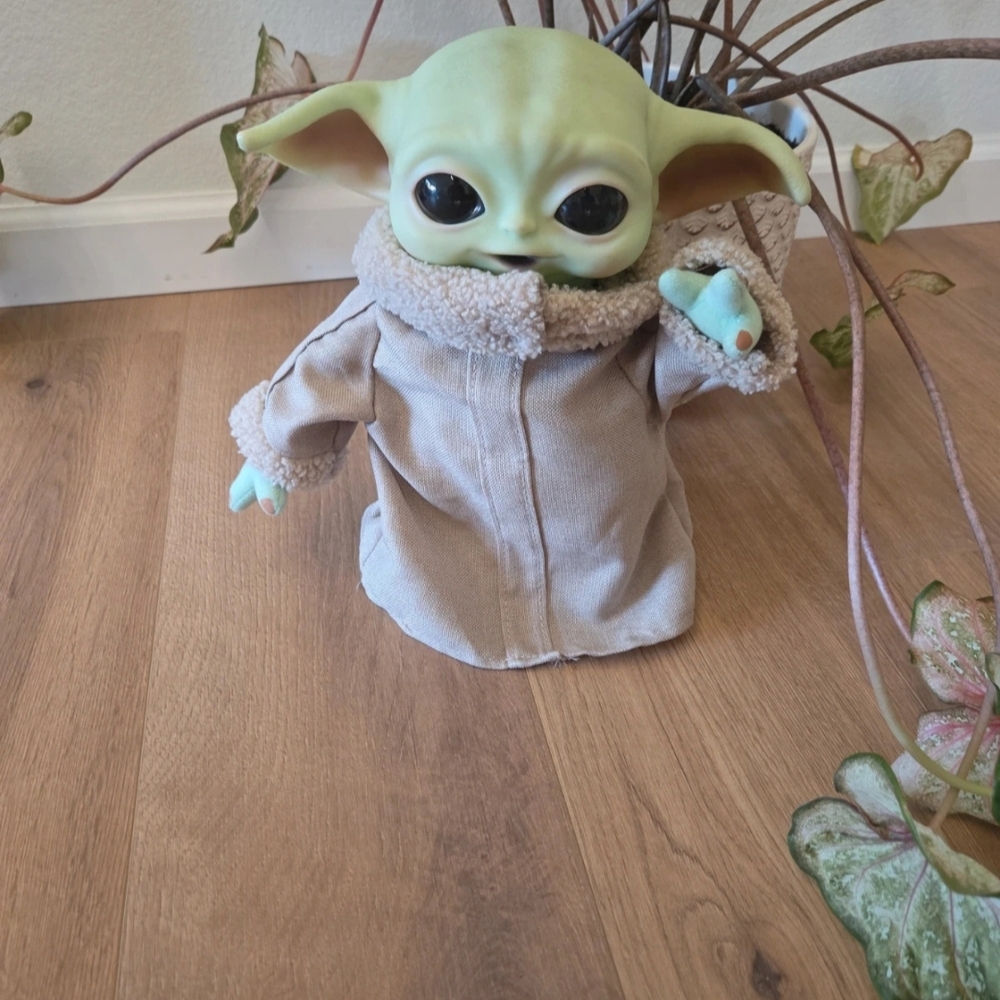 Star Wars Grogu MATTEL Talking Toy